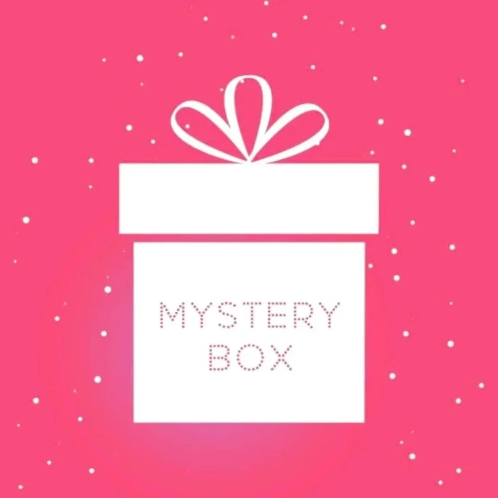 Mystery athletic box 5/$20 size large
